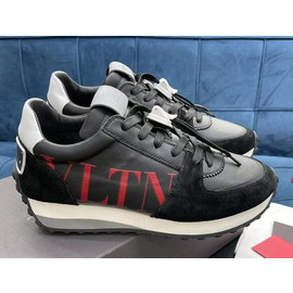 Кроссовки Valentino Garavani черные