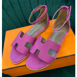 Розовые босоножки Hermes Santorini