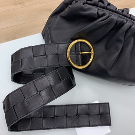 Женский черный кожаный ремень Bottega Veneta