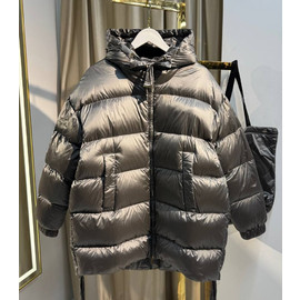 Женский серый пуховик Max Mara