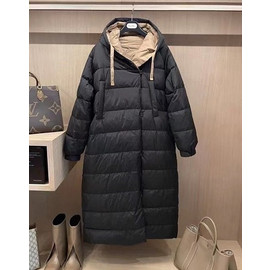 Женский пуховик Max Mara черный Женский пуховик Max Mara черный