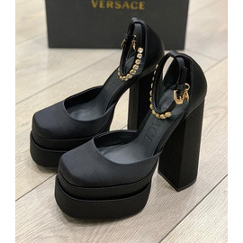 Женские туфли Versace Medusa Aevitas черные