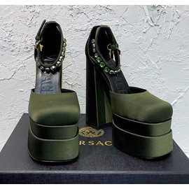 Женские туфли Versace Medusa Aevitas милитари
