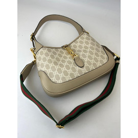 Женская кожаная сумка Gucci Jackie Mini бежевая
