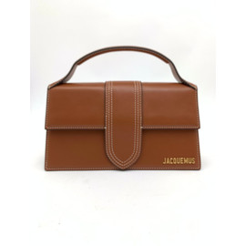 Женская кожаная сумка Jacquemus Le grand Bambino коричневая