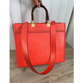 Красная кожаная сумка Fendi Sunshine