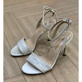 Белые босоножки Christian Dior Dway