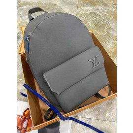 Мужской кожаный серый рюкзак Louis Vuitton Takeoff