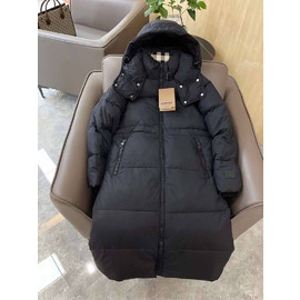 Женское черное пуховое пальто Burberry с капюшоном