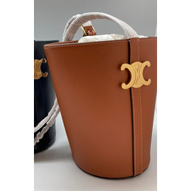 Женская коричневая кожаная сумка Celine Bucket Triomphe