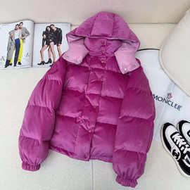 Короткий женский пуховик Moncler