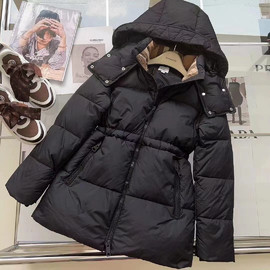 Женский черный пуховик Burberry