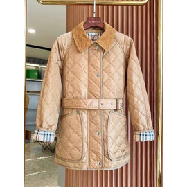 Женская бежевая куртка с поясом Burberry