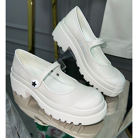 Кожаные женские туфли Christian Dior белые