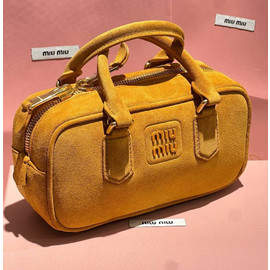 Женская замшевая сумка Miu Miu Arcadie Mini