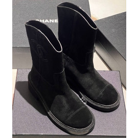 Женские черные замшевые полусапоги Chanel