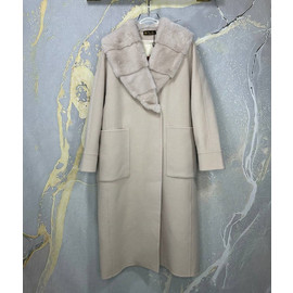 Женское утепленное пальто Loro Piana с мехом