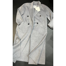 Женское пальто Max Mara серого цвета Женское пальто Max Mara серого цвета