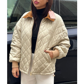 Женская молочная куртка Miu Miu