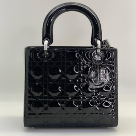 Кожаная сумка Christian Dior Lady Medium черная лаковая