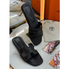 Женские кожаные шлепки Hermes Oran черные