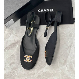 Черные босоножки из текстиля Chanel на низком каблуке