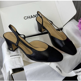Черные кожаные слингбэки Chanel на среднем каблуке