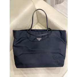Женская черная сумка из текстиля Prada Re Nylon