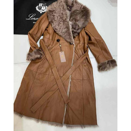 Женская дубленка Loro Piana коричневая