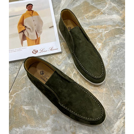 Замшевые женские лоферы Loro Piana