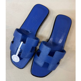 Женские кожаные шлепки Hermes Oran Epsom синие Женские кожаные шлепки Hermes Oran Epsom синие
