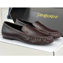 Женские кожаные лоферы Saint Laurent шоколадные