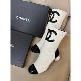 Женские кожаные ботильоны Chanel белые Женские кожаные ботильоны Chanel белые