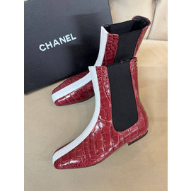Женские кожаные челси Chanel бордовые с крокодиловым тиснением Женские кожаные челси Chanel бордовые с крокодиловым тиснением