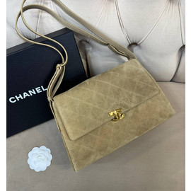 Бежевая замшевая сумка Chanel Flap Bag Large Бежевая замшевая сумка Chanel Flap Bag Large