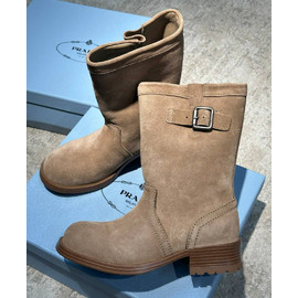 Женские бежевые сапоги из замши Prada