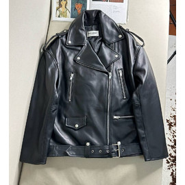 Женская кожаная куртка Saint Laurent черная