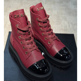 Женские кожаные ботинки на шнурках Chanel красные