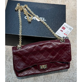 Кожаная мятая сумка Chanel 2.55 Medium Classic Flap Bag бордовая Кожаная мятая сумка Chanel 2.55 Medium Classic Flap Bag бордовая
