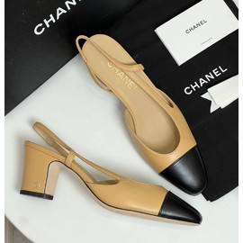 Кожаные слингбэки Chanel бежевые на среднем каблуке