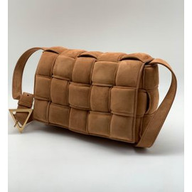 Женская сумка Bottega Veneta Padded Cassette коричневая
