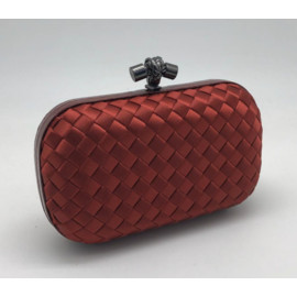 Клатч Bottega Veneta Intreccio Knot коричневый