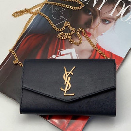 Кожаная сумка Saint Laurent Uptown черная