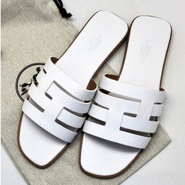 Женские белые шлепанцы Hermes
