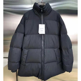 Женский пуховик Bottega Veneta черный