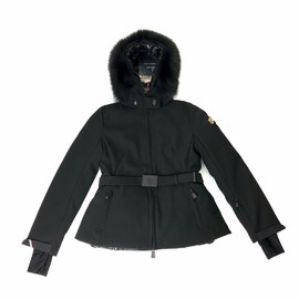 Женский черный пуховик Moncler